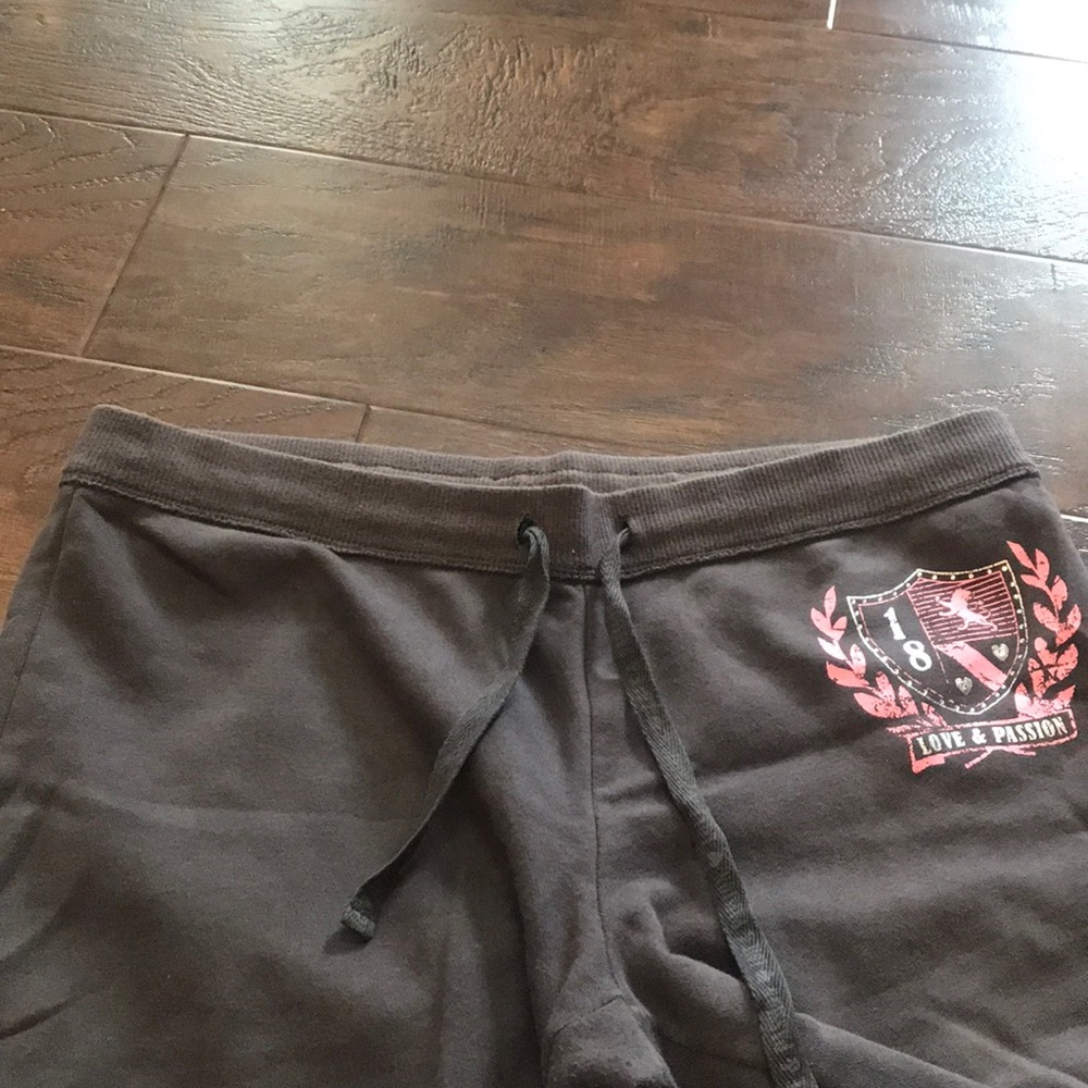 Express Old School Sweatpants - Picture 9 of 12
